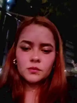 Cam4 Live Porn of Merlinanoir