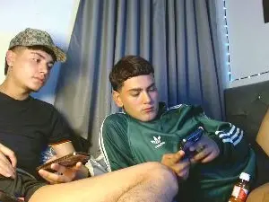 Cam4 Free Porn Cam of noah_hotboys18
