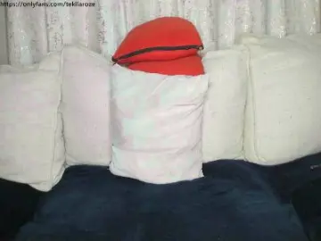 Cam4 Live Porn of rubyred_fun