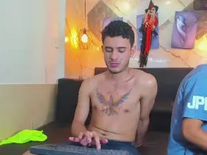Cam4 Live Porn of Collin_of1