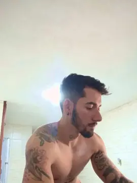 Cam4 Nude Webcam of Dylan_benett_