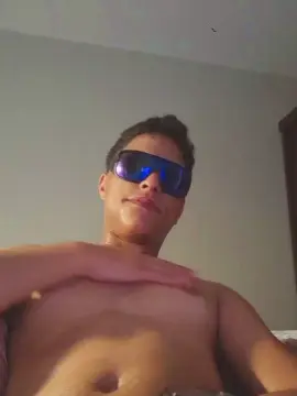 Cam4 Watch Live Sex Cams of Vini_putao23