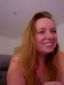 Cam4 Live Porn of QueenHeart18