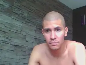 Cam4 Live Porn of Sexylatin64