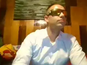 Cam4 Sex Chat of El_Ejecutivo_03