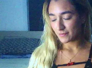 Cam4 Live Sex Cam of Lunavelvvett
