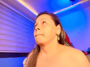 Cam4 Sex Chat of Cinthya_roberts