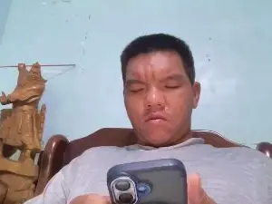 Cam4 Live Porn of yiting523