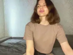 Cam4 Free Live Porn of KarieHubin