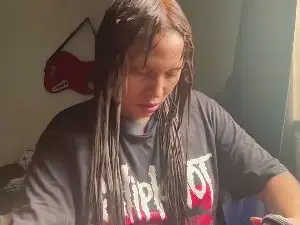 Cam4 Free Porn Cam of frierenhott