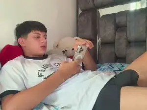 Cam4 Nude Webcam of naughty_daniel