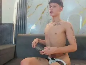 Cam4 Live Porn of BRIAN_HOTOF1