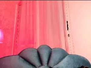 Cam4 Free Porn Cam of Yvonne_Collins