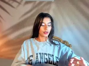 Cam4 Best Webcam of Yvonne_Collins