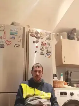 Cam4 Free Live Porn of just_a_boy31