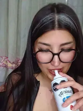 Cam4 Nude Webcam of DolceNazz