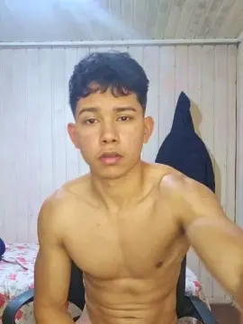 Cam4 Free Live Porn of Isaack1ng