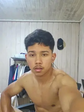 Cam4 Watch Live Sex Cams of Isaack1ng