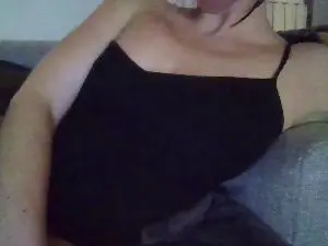 Cam4 Nude Webcam of BrunetteMask