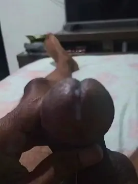 Cam4 Free Live Porn of rrubinhoo_fun