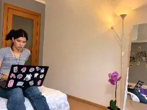 Cam4 Free Porn Cam of LaraeNeemann