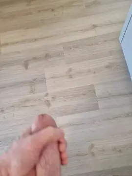 Cam4 Free Live Porn of SDude8421