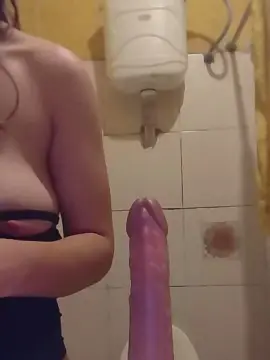 Cam4 Free Live Porn of Aye_garcia21