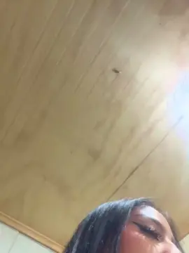 Cam4 Free Live Porn of nnena_hot