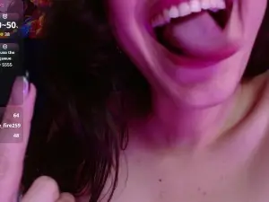 Cam4 Adult Video Chat of Lucy_wish1