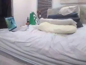 Cam4 Watch Live Sex Cams of handsolo_porn