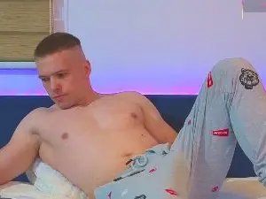 Cam4 Adult Video Chat of JulianTurner