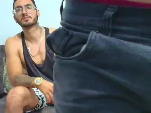 Cam4 Live Porn of thebadboys01