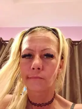Cam4 Best live sex cam show of Medusa1982
