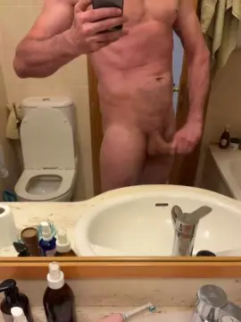 Cam4 Live Porn of carlo48_sexy