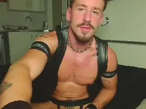 Cam4 Best Webcam of Hungpiercedbrit