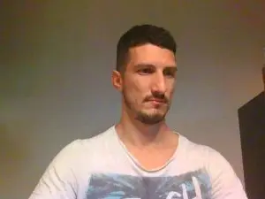 Cam4 Nude Webcam of bigsurprisexxx