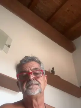 Cam4 Free Live Porn of bergamo13