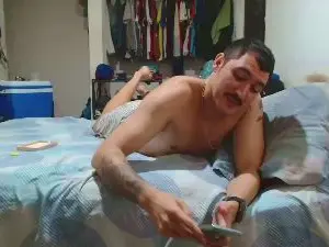 Cam4 Free Live Porn of leonino231