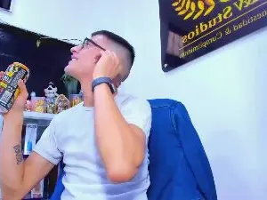 Cam4 Live Sex Cam of alex_gomez