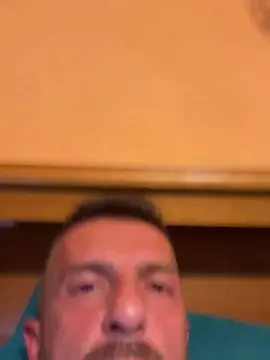 Cam4 Live Porn of builder1