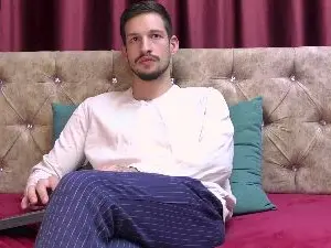 Cam4 Nude Webcam of LeonVane