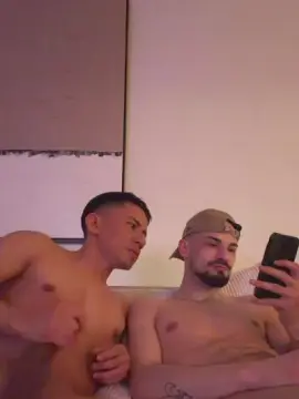 Cam4 Adult Video Chat of coupleguys29