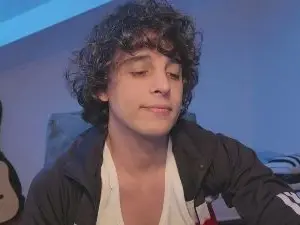Cam4 Free Live Porn of dariohere