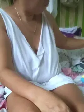 Cam4 Nude Webcam of Hotmama45