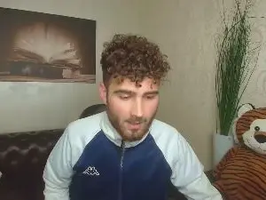 Cam4 Best live sex cam show of KyloEast