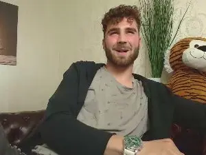 Cam4 Live Sex of KyloEast