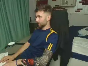 Cam4 Sex Cam of KyloEast