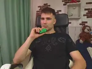 Cam4 Private Sex Chat of KyloEast