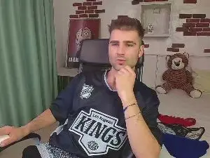 Cam4 Sex Cam of KyloEast