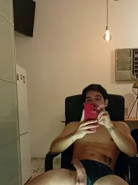 Cam4 Live Porn of Tomass98